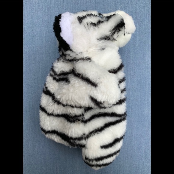 White Tiger Animal Hand Puppet Toy (Gift with Purchase) - Picture 5 of 9